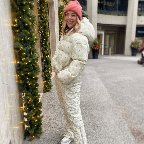 Plus size Snowsuit and Coat - Picture 2 of 3